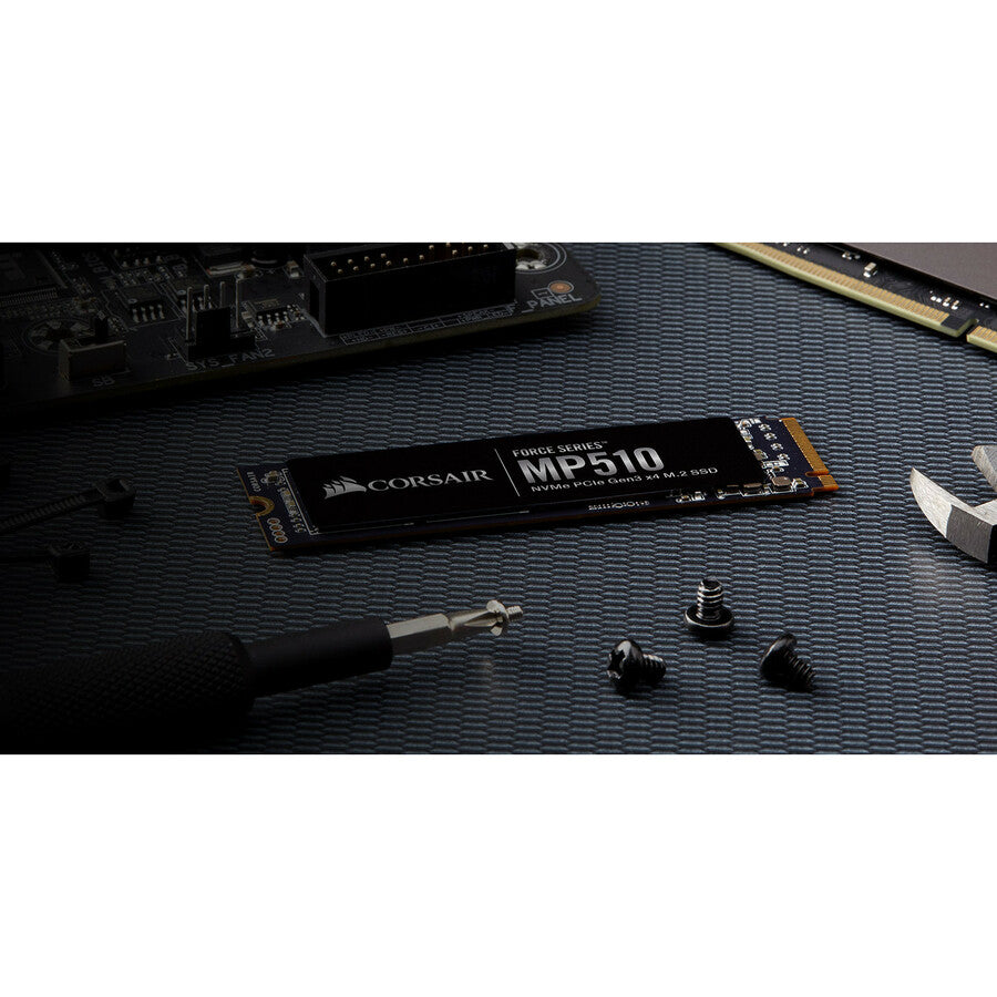 Disque SSD Corsair Force MP510 960 Go - M.2 2280 interne - PCI Express (PCI Express 3.0 x4) CSSD-F960GBMP510