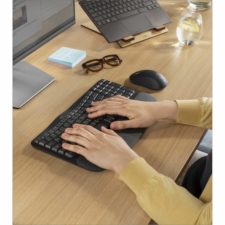 Logitech Wave Keys MK670 Keyboard & Mouse 920-012517