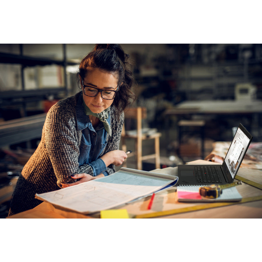 Station de travail mobile Lenovo ThinkPad P1 Gen 2 20QT0085US 15,6" - 1920 x 1080 - Intel Core i7 9e génération i7-9750H Hexa-core (6 cœurs) 2,60 GHz - 16 Go de RAM totale - 256 Go de SSD - Noir minuit 20QT0085US