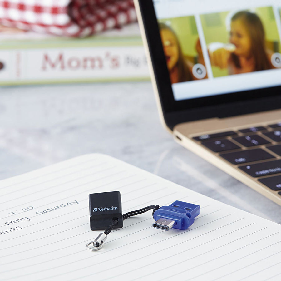 Verbatim 32GB Store 'n' Go Dual USB 3.0 Flash Drive for USB-C Devices - Blue 99154