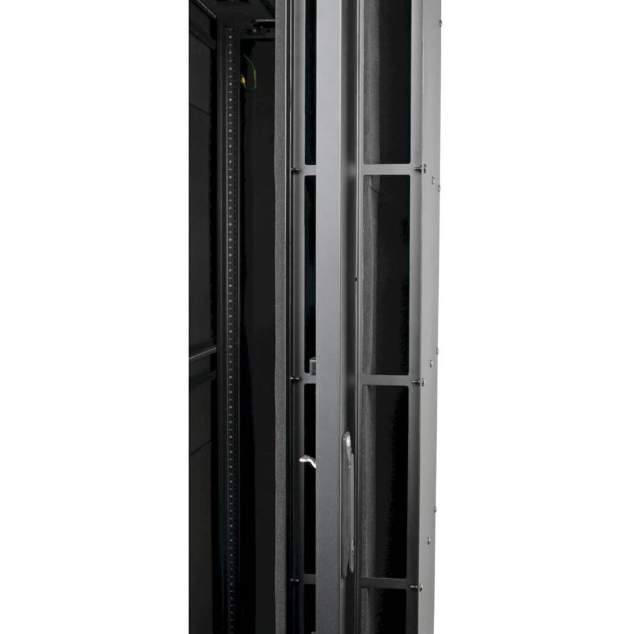 Armoire de serveur silencieuse 42U SmartRack SRQP42UB de Tripp Lite par Eaton SRQP42UB
