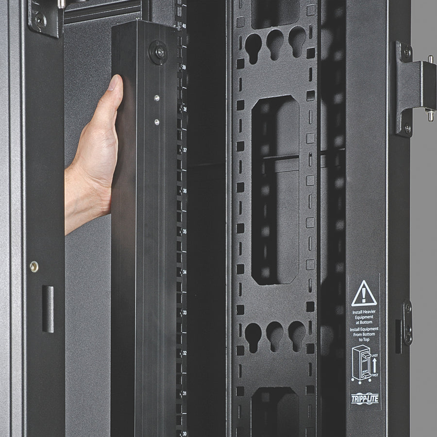 PDU3EVS6L2120 Tripp Lite par Eaton à 30 prises PDU3EVS6L2120