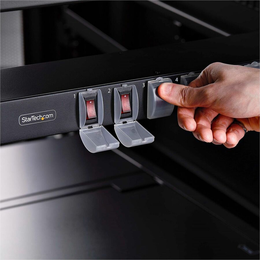 StarTech.com PDU à montage en rack horizontal à 8 prises, multiprise 1U, interrupteurs marche/arrêt, disjoncteur 15 A, cordon de 2,4 m, NEMA 5-15P/R 8NS8-RACK-MOUNT-PDU