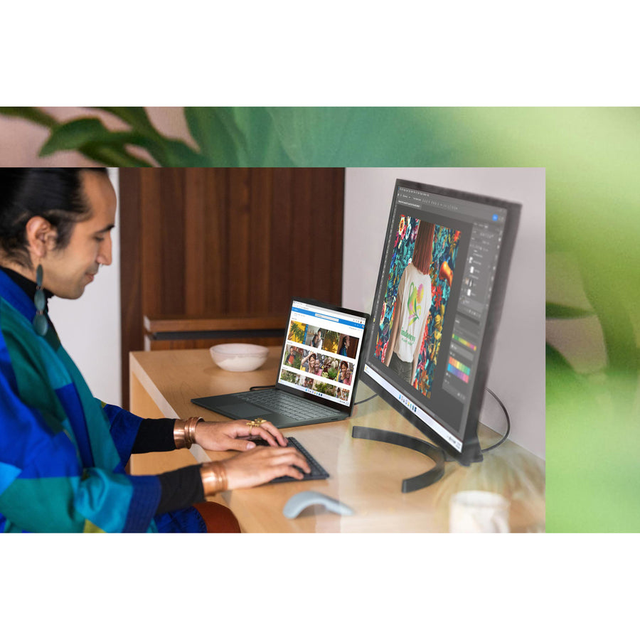 Ordinateur portable Microsoft Surface Laptop 5 15" à écran tactile - Intel Core i7 - Plateforme Intel Evo - 16 Go - SSD 256 Go - Clavier anglais, français - Noir mat RI9-00025