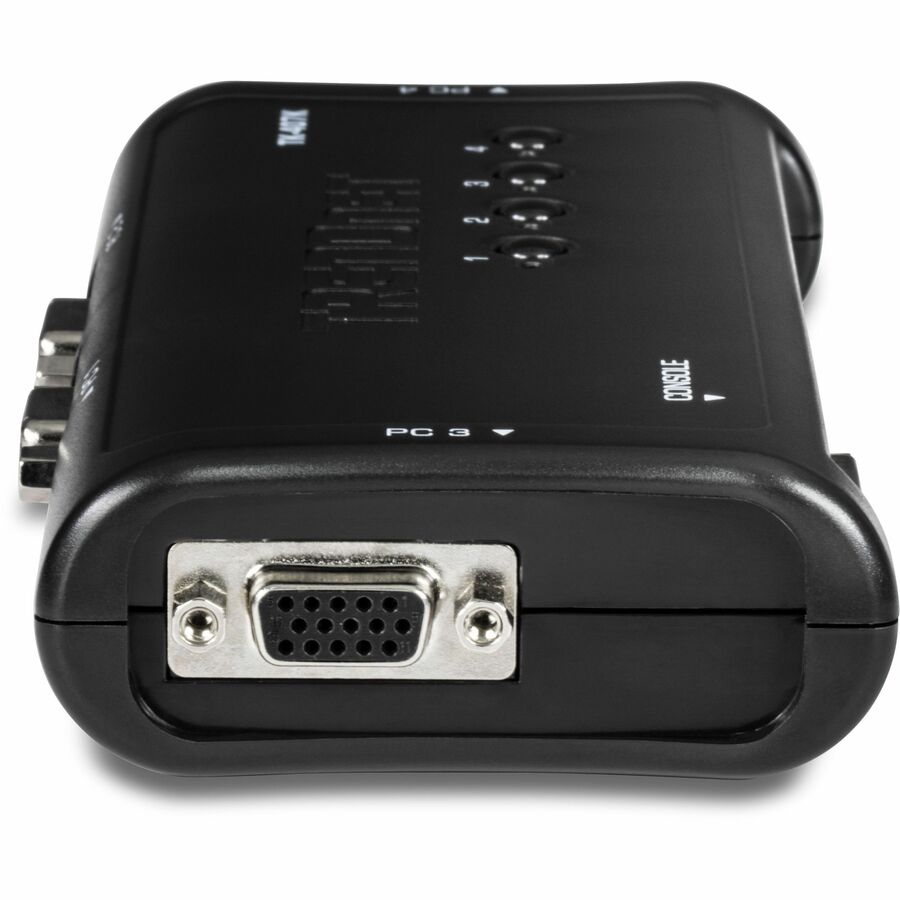 Kit de commutateur KVM USB à 4 ports TRENDnet, connexions VGA et USB, résolution 2048 x 1536, câblage inclus, contrôle jusqu'à 4 ordinateurs, compatible avec Windows, Linux et Mac OS, blanc, TK-407K TK-407K