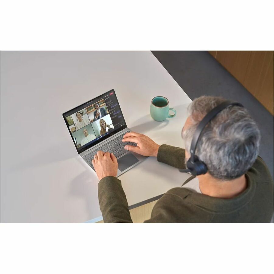 Ordinateur portable Microsoft Surface Laptop Go 3 12,4" à écran tactile - Intel Core i5 - 8 Go - SSD 128 Go - Clavier anglais - Platinum XJC-00001