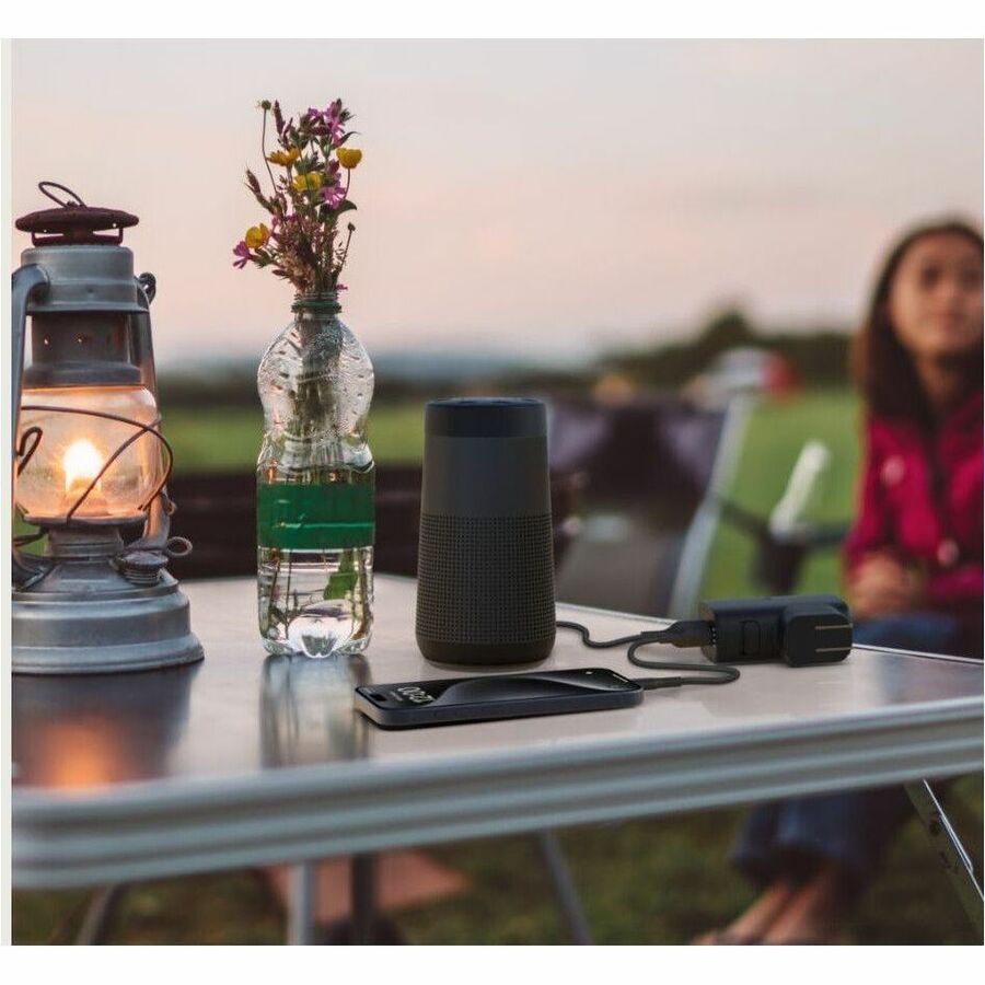 Kit chargeur mural hybride Belkin 25 W + batterie externe 5 K + adaptateur de voyage BPZ003BT1MBK-B6