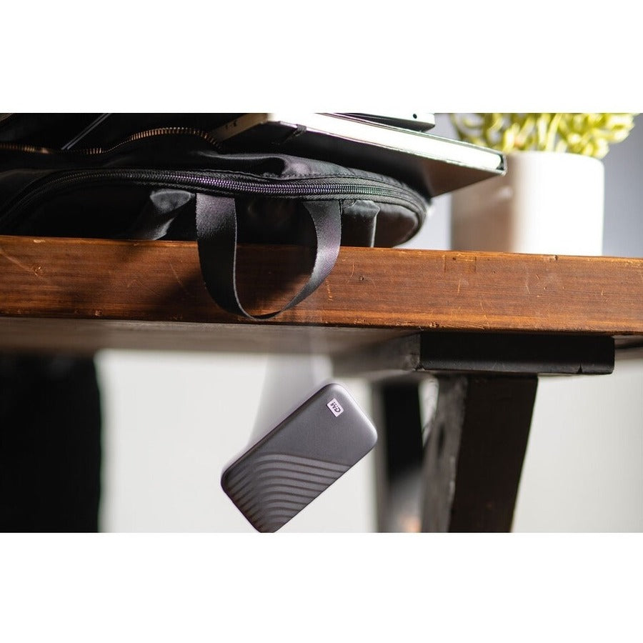 Disque SSD portable WD My Passport WDBAGF0020BGY-WESN 2 To - Externe - Gris sidéral WDBAGF0020BGY-WESN