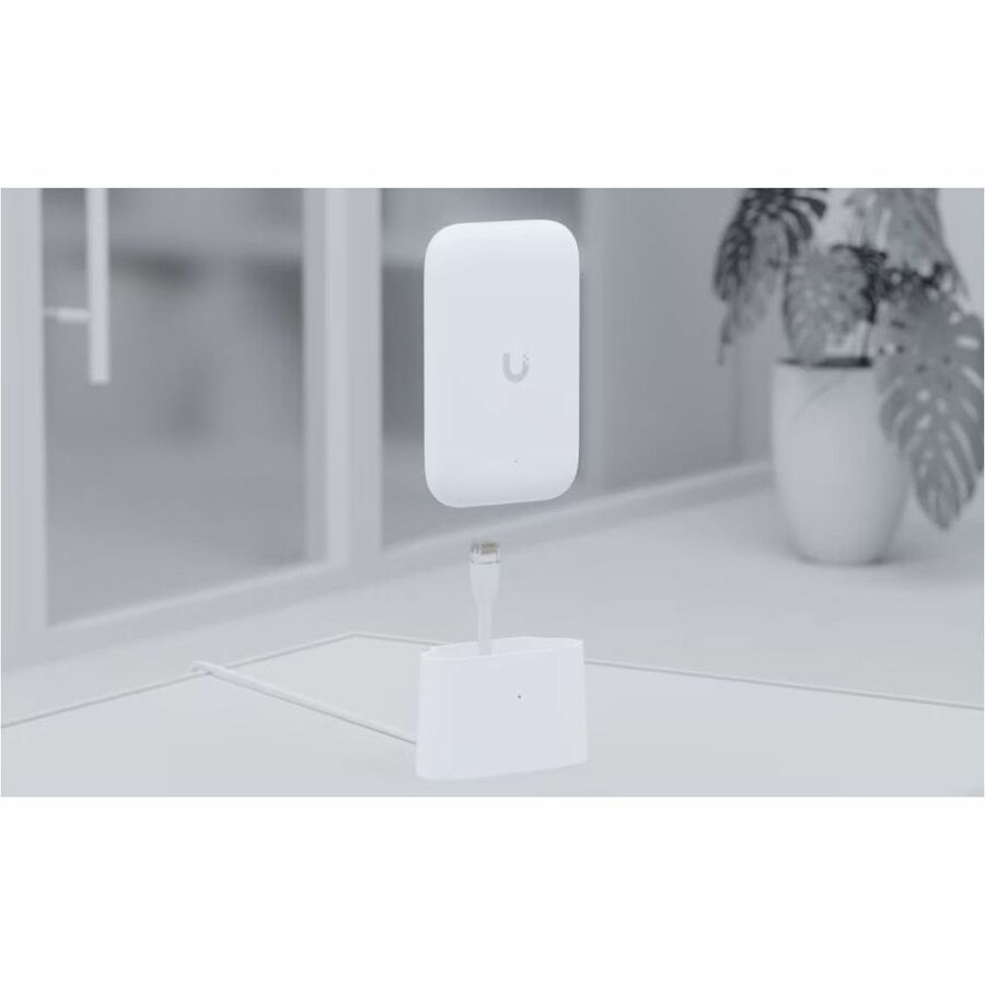 Point d'accès sans fil Ubiquiti double bande IEEE 802.11 a/b/g/n/ac 866,70 Mbit/s - Intérieur/extérieur UK-ULTRA-US
