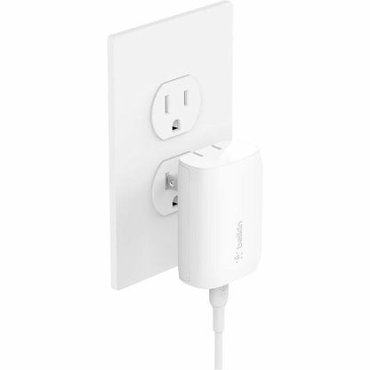 Chargeur mural Belkin BoostCharge USB-C PD 3.0 PPS 30 W + câble USB-C vers USB-C WCA005DQ1MWH-B6