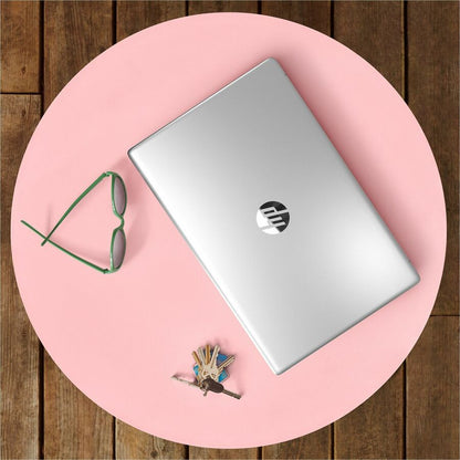 Ordinateur portable HP 17-c3000 17-cn3010ca 17,3" - Full HD - Intel Core i5 13e génération i5-1335U - 8 Go - SSD 1 To - Argent naturel 7P9W1UA#ABL