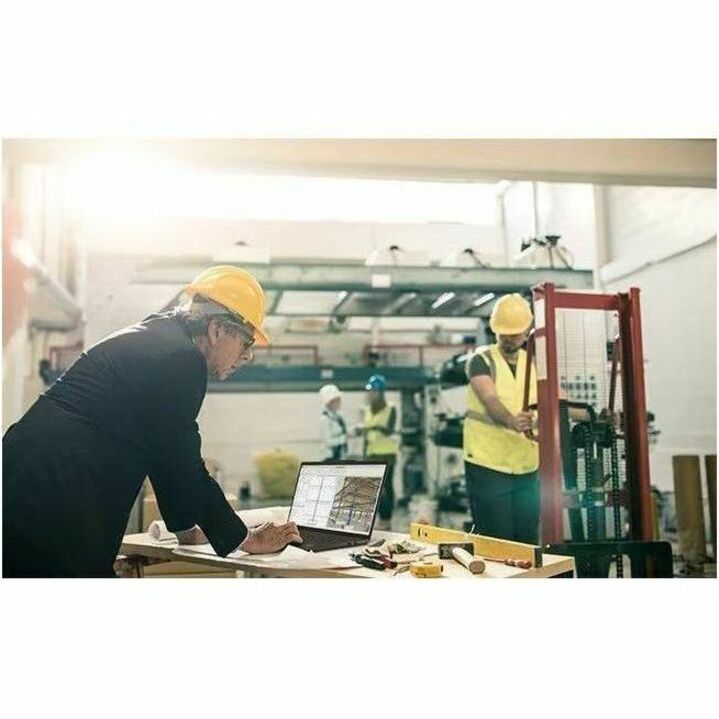 Lenovo ThinkPad P14s Gen 5 21G2001MUS 14.5" Mobile Workstation - WUXGA - Intel Core Ultra 7 155H - 16 GB - 512 GB SSD - English Keyboard - Black 21G2001MUS