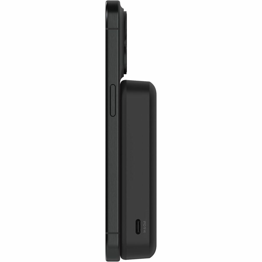Batterie externe magnétique Belkin BoostCharge Pro avec Qi2 15 W 10 K BPD008BTBK