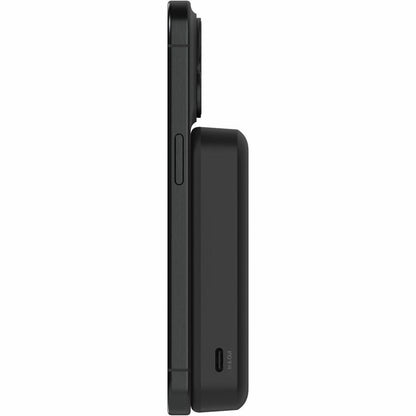 Batterie externe magnétique Belkin BoostCharge Pro avec Qi2 15 W 10 K BPD008BTBK