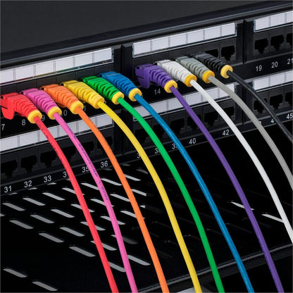 Câble Ethernet CAT6 fin vert StarTech.com de 3 m, RJ45 fin sans accroc, UTP, LSZH, cuivre nu 28 AWG, cordon de raccordement réseau fin, testé Fluke N6PAT10GNS