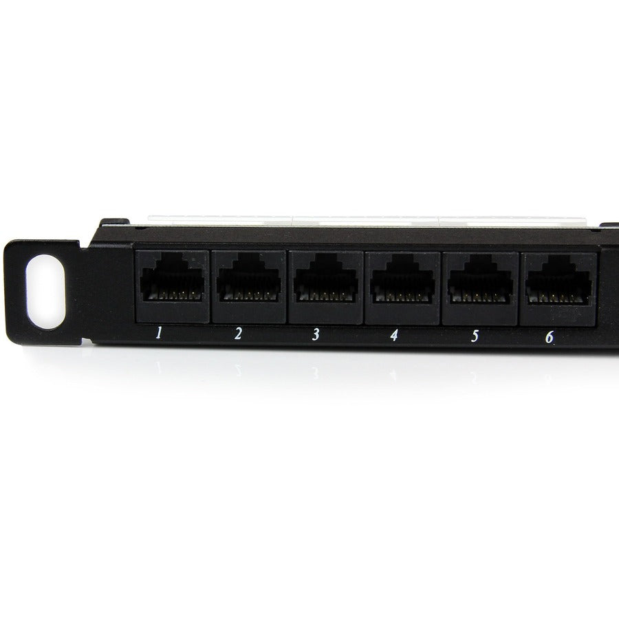 Panneau de brassage StarTech.com 24 ports 0,5U Cat5e - Panneau de brassage Ethernet RJ45 Cat 5e 110 à montage en rack PANELHU24
