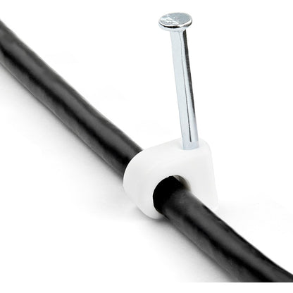 StarTech.com Lot de 100 clips de câble avec clou (M) - Pinces à clouer réutilisables - Clips de montage/maintien de cordon - Attaches de câbles blanches TAA CBMNMCC2