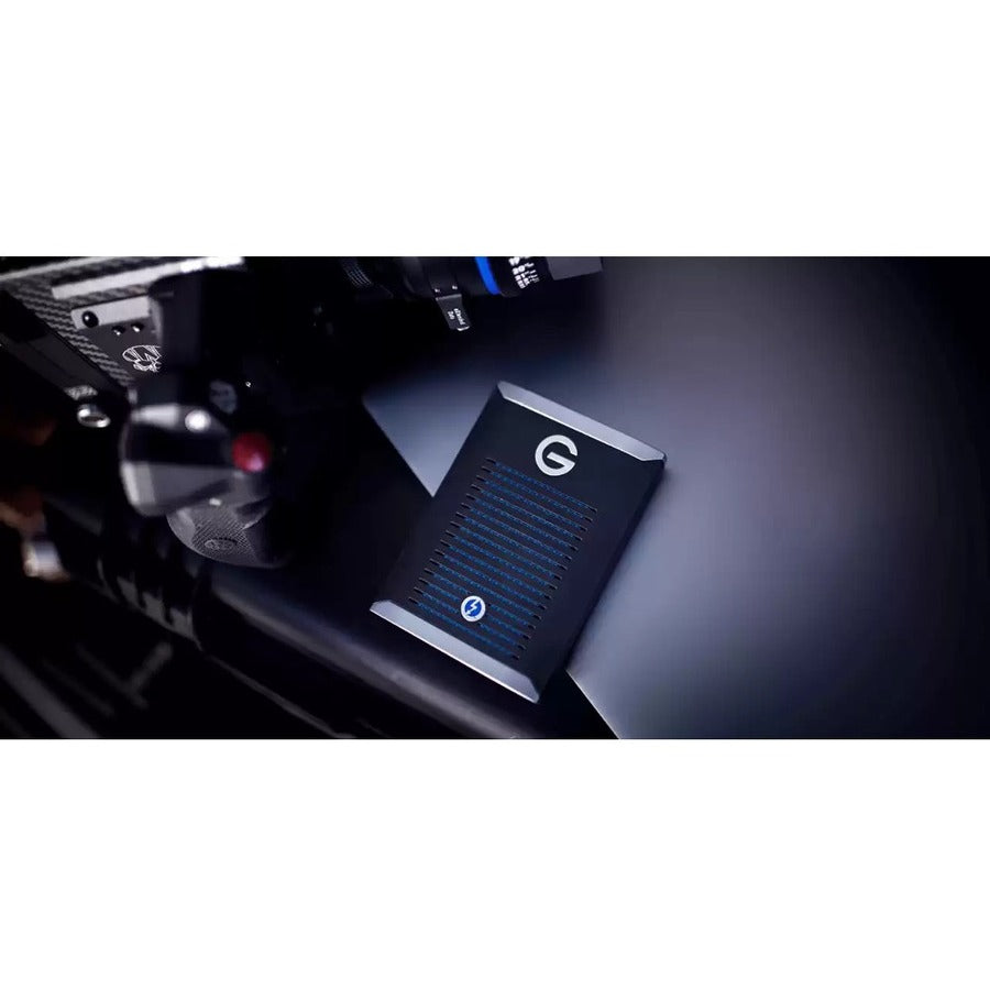 SanDisk Professional G-DRIVE Pro SDPS51F-001T-GBANB 1 TB Portable Solid State Drive - M.2 External SDPS51F-001T-GBANB