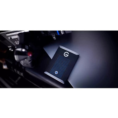 SanDisk Professional G-DRIVE Pro SDPS51F-001T-GBANB 1 TB Portable Solid State Drive - M.2 External SDPS51F-001T-GBANB