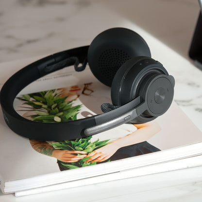 Casque Bluetooth sans fil supra-auriculaire Logitech Zone 900 avec microphone antibruit avancé, connectez jusqu'à 6 appareils sans fil avec un récepteur, accès rapide à ANC et Bluetooth 981-001100