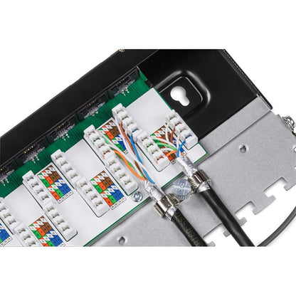 Panneau de brassage blindé TRENDnet Cat6A à 8 ports, prêt pour montage mural, compatible 10G, compatible Cat5e, Cat6, Cat6A, boîtier métallique, étiquetage à code couleur pour câblage T568A et T568B, gestion des câbles, noir, TC-P08C6AS TC-P08C6AS