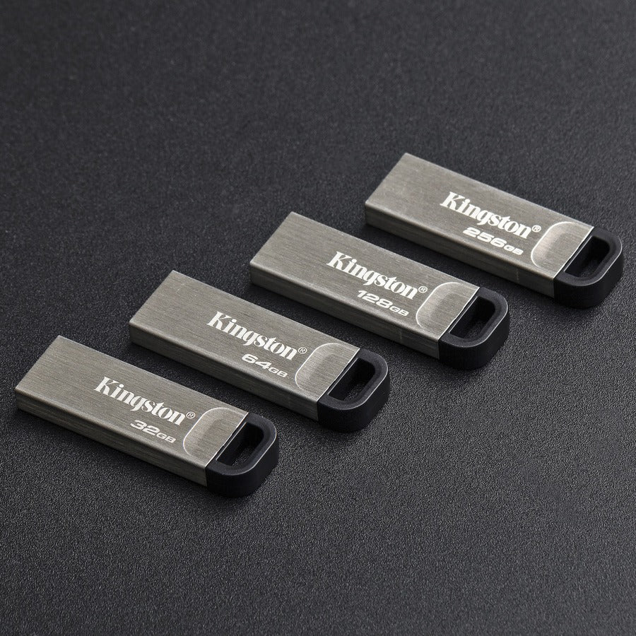 Clé USB 3.2 (1ère génération) Type A Kingston DataTraveler Kyson 32 Go DTKN/32GBCR