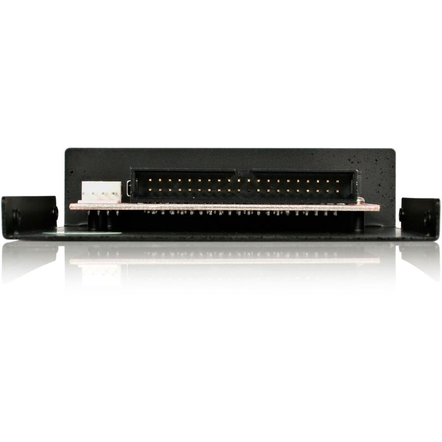 Adaptateur de lecteur de carte IDE vers SSD CF simple pour baie de lecteur 3,5 pouces StarTech.com 35BAYCF2IDE