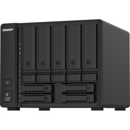 NAS compact QNAP à 9 baies avec 10 GbE SFP+ et 2,5 GbE pour des applications de fichiers plus fluides TS-932PX-4G-US