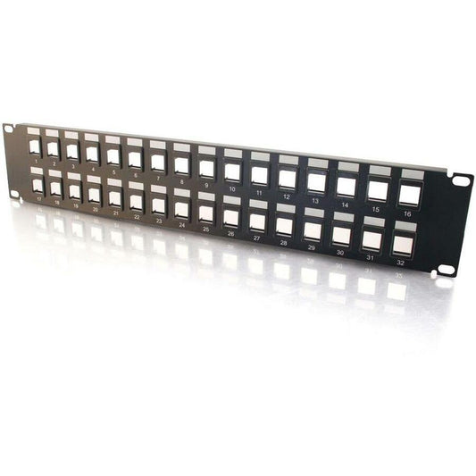 Panneau de brassage Keystone/Multimédia vierge C2G 32 ports 03860