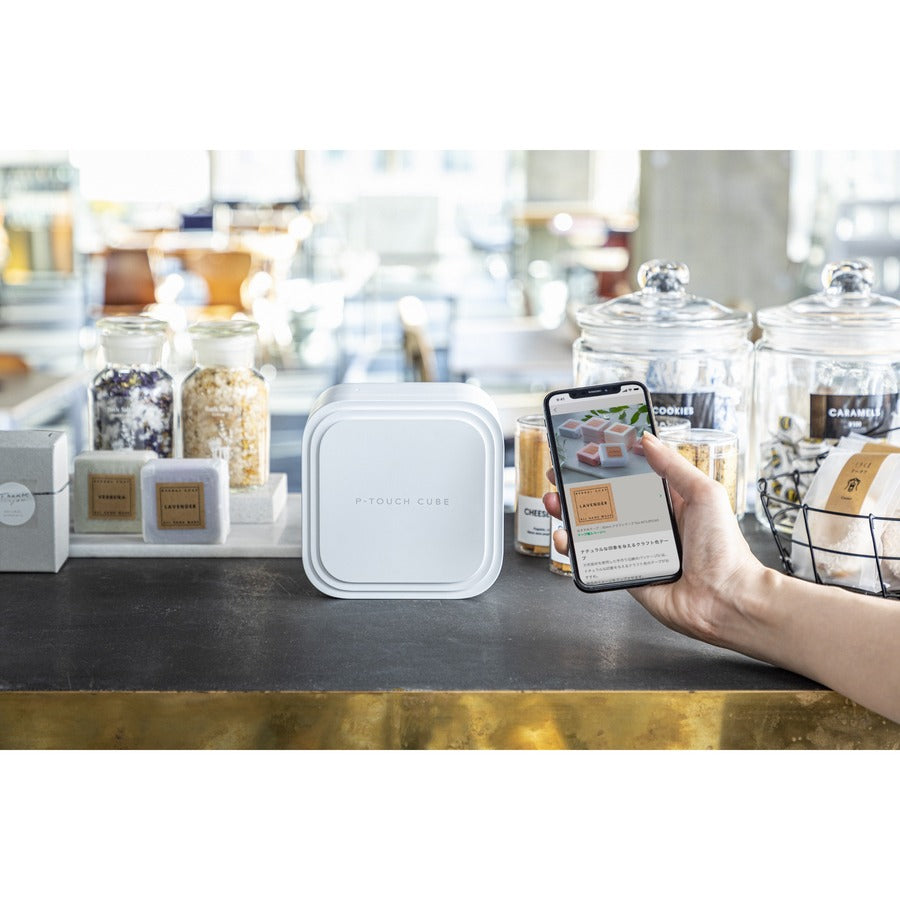 Imprimante à transfert thermique de bureau Brother P-touch PTP910BT - Monochrome - Impression d'étiquettes - USB - Bluetooth - Batterie incluse PTP910BT