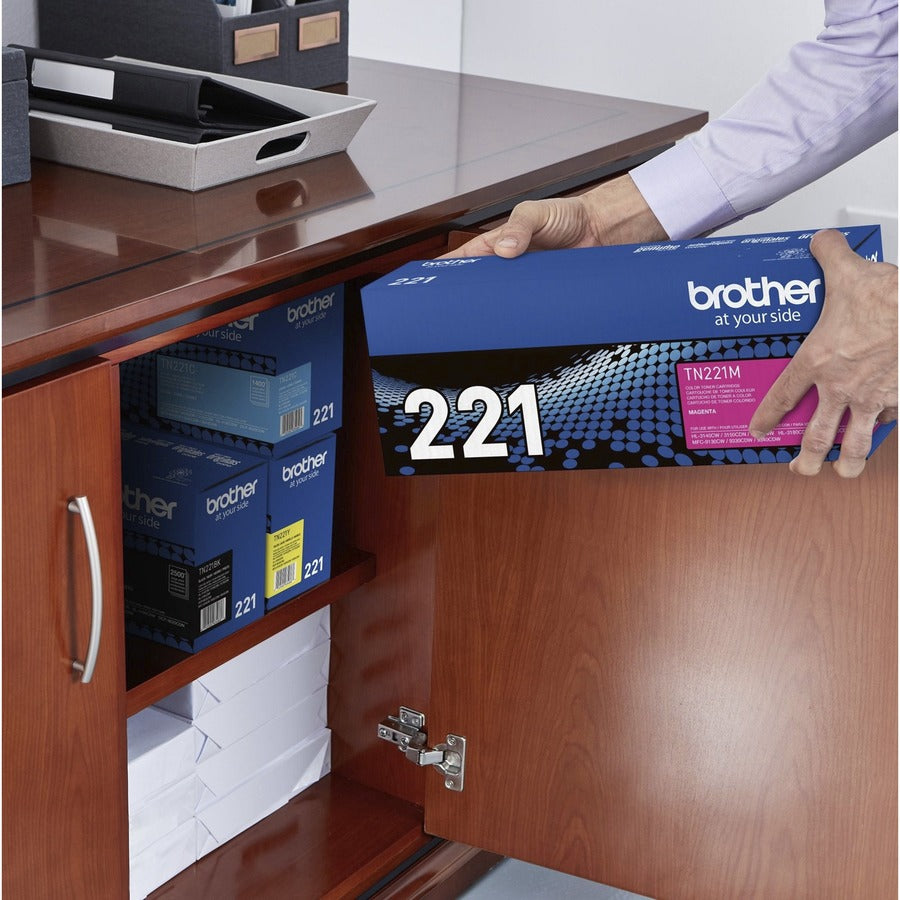 Cartouche de toner d'origine Brother TN221M TN221M