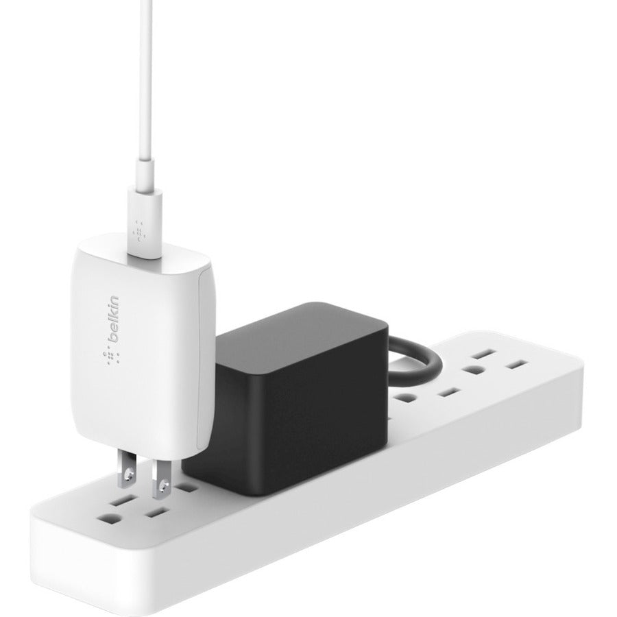 Chargeur mural Belkin BOOST↑CHARGE USB-C 18 W + câble USB-C vers Lightning F7U096DQ04-WHT