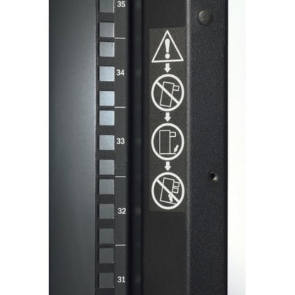Coffret APC by Schneider Electric Rack NetShelter SX 42U 600 mm de large x 1 200 mm de profondeur avec côtés Noir AR3300
