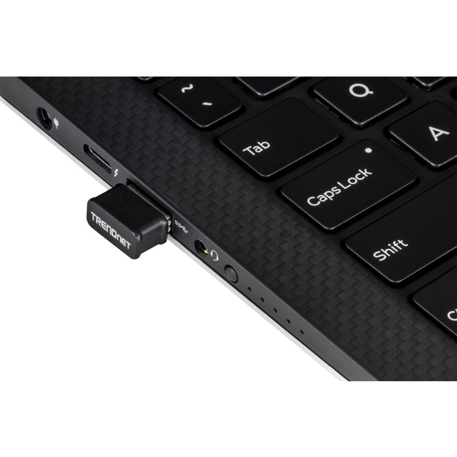 Adaptateur USB sans fil TRENDnet Micro AC1200, prise en charge double bande pour 2,4 GHz et 5 GHz, adaptateur WiFi AC1200 MU-MIMO, cryptage WPA2, configuration facile, prend en charge Windows et Mac, noir, TEW-808UBM TEW-808UBM