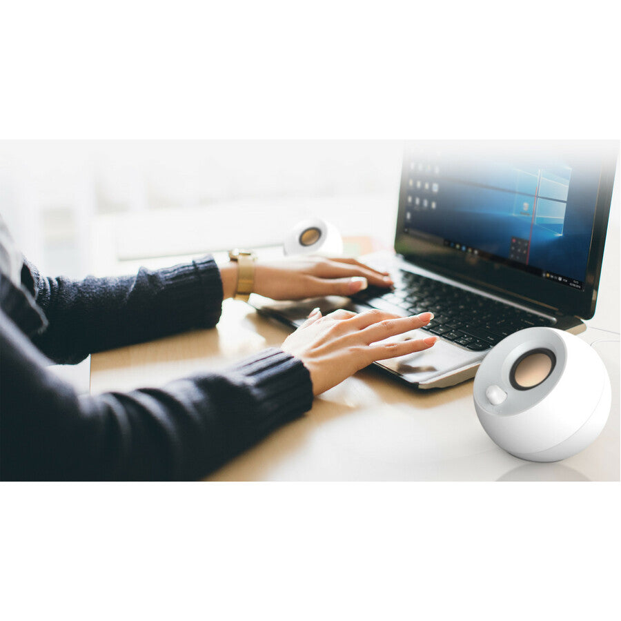 Système d'enceintes Creative Pebble 2.0 - 4,4 W RMS - Noir 51MF1680AA000