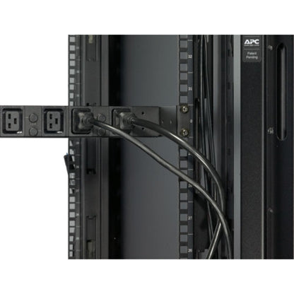 PDU de base APC en rack 14,4 kW 40 A AP7516