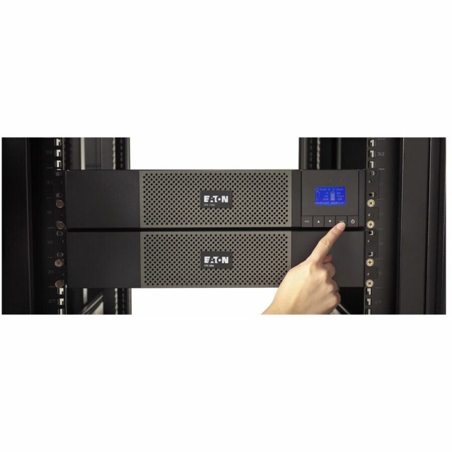 Onduleur Eaton 5PX, 3 000 VA, 2 700 W, entrée L5-30P, sorties : (6) 5-20R ; (1) L5-30R, 120 V, rack/tour, carte réseau incluse 5PX3000RTN