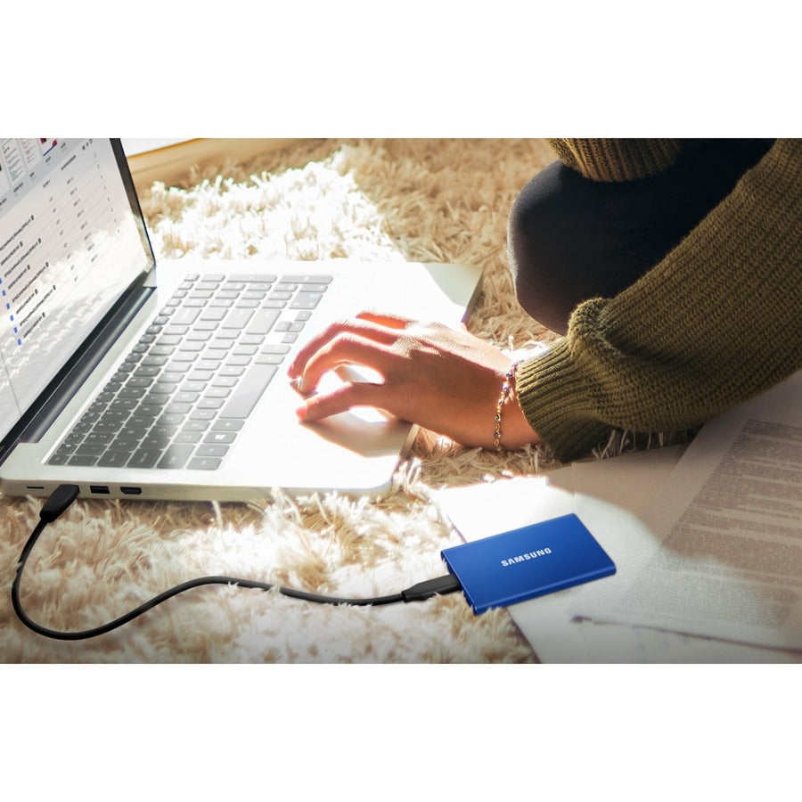 Disque SSD portable Samsung T7 MU-PC2T0H/AM 2 To - Externe - PCI Express NVMe - Bleu indigo MU-PC2T0H/AM