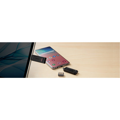 Clé USB 3.2 (1ère génération) Type C Kingston DataTraveler 70 64 Go DT70/64GBCR