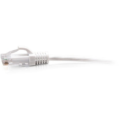 Câble de raccordement Ethernet fin Cat6a sans accroc non blindé (UTP) C2G 15 pieds - Blanc C2G30186