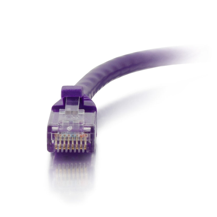 Câble Ethernet de raccordement réseau C2G Cat6a sans accroc non blindé (UTP) de 3 pieds - Violet 50819
