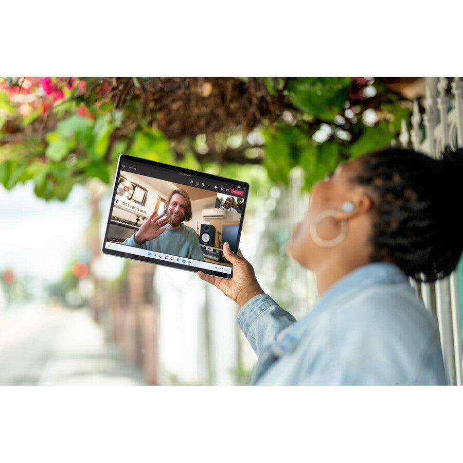 Tablette Microsoft Surface Pro 9 - 13" - Core i5 10e génération i5-1245U Deca-core (10 cœurs) - 8 Go RAM - 512 Go SSD - Windows 11 Pro 64 bits - Graphite QHB-00017