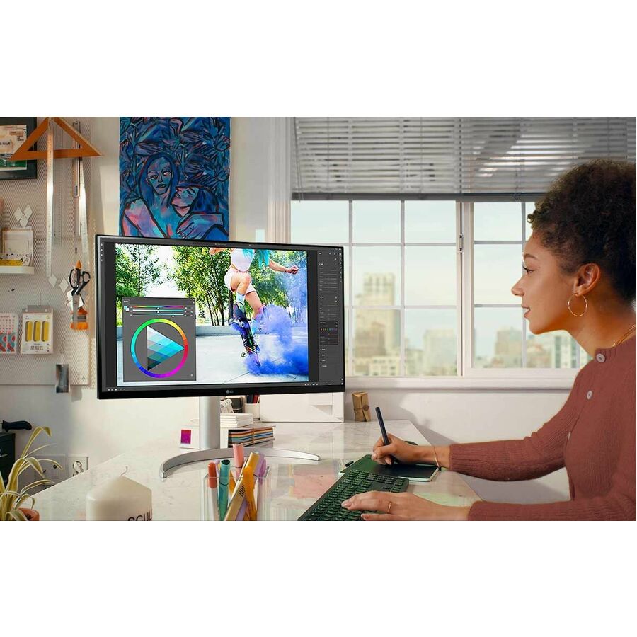 Moniteur LCD 4K UHD 27" LG UltraFine 27UQ850-W - 16:9 - Noir 27UQ850-W