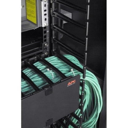 Gestionnaire de câbles vertical APC by Schneider Electric pour boîtiers réseau NetShelter SX (quantité 4) AR7717A