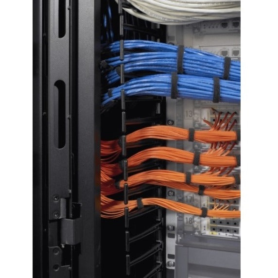 Gestionnaire de câbles vertical APC by Schneider Electric pour boîtiers réseau NetShelter SX (quantité 4) AR7717A