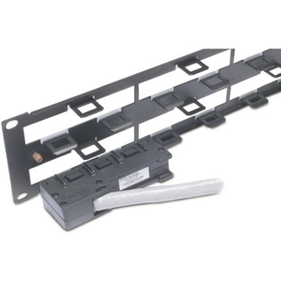 Panneau de distribution de données APC 2U AR8452