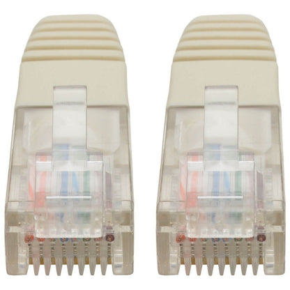 Câble moulé Cat5e 350 MHz de 6 pi de Tripp Lite par Eaton (RJ45 M/M) - Blanc N002-006-WH
