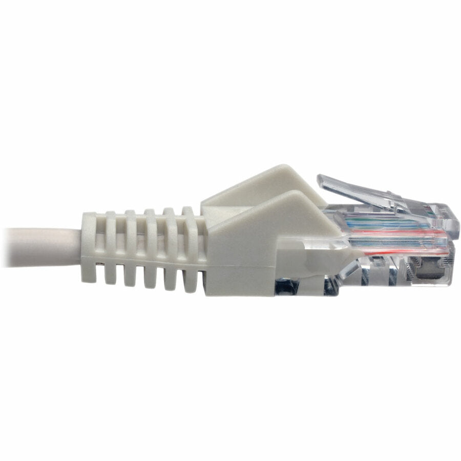 Câble de raccordement UTP moulé anti-accroc Cat5e 350 MHz Tripp Lite by Eaton (RJ45 M/M), blanc, 15 pi. N001-015-WH