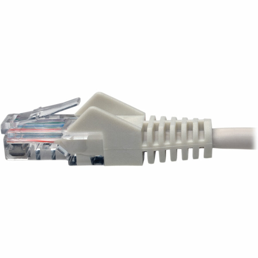 Câble de raccordement UTP moulé anti-accroc Cat5e 350 MHz Tripp Lite by Eaton (RJ45 M/M), blanc, 15 pi. N001-015-WH