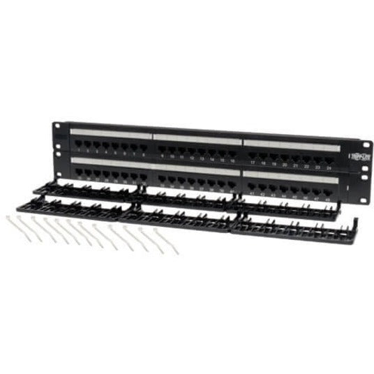 Panneau de brassage pour montage en rack Cat5e Cat5e 48 ports Tripp Lite 568B 110 perforations 2URM TAA N052-048